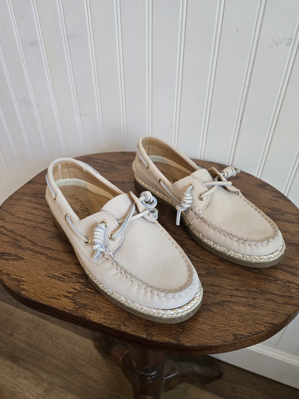 Sperry Light Pink Leather Boat Shoes Braided Sole And Spiral Laces